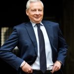 🇫🇷 France : Après avoir piloté l’économie française vers un gouffre budgétaire abyssal avec des dettes record et une croissance anémique, Bruno Le Maire se recycle en grand stratège militaire ! 

Va-t-il enfin exporter son talent pour la déroute à l’armée russe, la mettant à genoux comme il l’a fait avec nos finances ? Poutine prépare-t-il déjà ses mouchoirs ?