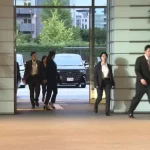 🇯🇵 Japon : Sanae Takaichi, la tigresse nationaliste au pouvoir, balance un ministère de la Remigration pour expulser les clandestins et reconquérir l’identité japonaise perdue dans les méandres globalistes ! Adieu les envahisseurs, vive la pureté impériale qui fait trembler les bureaucrates de Bruxelles. Les médias mainstream hurlent au scandale, mais le peuple applaudit. Et si Macron prenait des notes pour une France souveraine ?