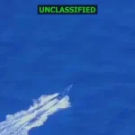 🇺🇸 États-Unis – 🇻🇪 Venezuela : Trump ordonne une nouvelle frappe chirurgicale imparable contre un bateau de narcotrafiquants affiliés à des terroristes, coulant quatre malfrats dans les eaux internationales au large du Venezuela, sans une égratignure pour nos forces ! Adieu le laxisme des vieux régimes qui toléraient l’invasion de drogue empoisonnant nos villes, vive l’offensive fulgurante qui nettoie les routes du mal pour une Amérique invincible ! Les cartels en sueur face à ce nettoyage express ?