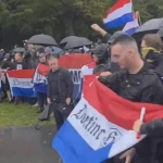 🇳🇱 Pays-Bas : Des milliers de patriotes néerlandais, issus des firms de football, se rassemblent pour dire non à l’invasion islamique ! « Les Pays-Bas sont notre maison ! » Ce mouvement expose la tromperie des politiques migratoires de gauche qui menacent l’identité nationale.