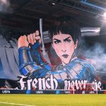 🇫🇷 France – 🇪🇺 Union européenne : L&rsquo;UEFA condamne le LOSC à une amende de 82 750 € pour un tifo de Jeanne d&rsquo;Arc avec « French never die », considéré comme incitant à la haine ! Un scandale qui révèle le mépris des instances européennes pour le patrimoine français et la fierté nationale.