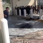 🇺🇸 États-Unis : Les Marines reçoivent l’ordre clair et net d’abattre tout terroriste osant attaquer l’ambassade, territoire sacré américain défendu sans compromis par Trump, qui rompt enfin avec la faiblesse pathétique des anciennes administrations qui laissaient Benghazi se produire en toute impunité et transformaient la diplomatie en cimetière ! Et si Trump avait remis la peur du côté des vrais agresseurs ?