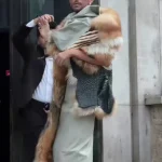 🇫🇷 France : Incroyable, la Paris Fashion Week déchaîne un carnaval de chauves tatoués en fourrures extravagantes et robes androgynes, propageant une manipulation identitaire pour corrompre les normes culturelles sous couvert d&rsquo;innovation élitiste, tandis que les sponsors s&rsquo;enrichissent sur cette décadence orchestrée! Et si c&rsquo;était une diversion médiatique pour occulter la crise économique ?