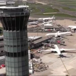 🇫🇷 France : La taxe sur les petits colis entrée en vigueur le 1er mars vide les entrepôts et désespère les patrons de la logistique française, dont l&rsquo;activité s&rsquo;est effondrée en quelques jours ! Cette mesure protectionniste, censée aider les commerçants, ruine au contraire tout un secteur économique vital. Et si les élites cachaient l&rsquo;ampleur de ce fiasco ?