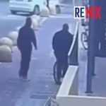 🇮🇹 Italie : Un immigré tabasse sans raison une personne âgée en fauteuil roulant en Italie. C’est la « diversité » promise par les politiques d’ouverture : les citoyens vulnérables en paient le prix pendant que les élites protègent leur modèle migratoire défaillant.