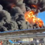 🇺🇸 États-Unis – 🇺🇦 Ukraine : L’Ukraine poursuit ses frappes sur les installations pétrolières russes, aggravant la crise énergétique mondiale après 300 milliards de dollars américains injectés.