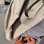 🇪🇸 Espagne : ALERTE ‼️ Un migrant menace des touristes avec un sateur caché, prétend être un policier infiltré une fois démasqué, avant l’arrivée rapide des vrais agents.